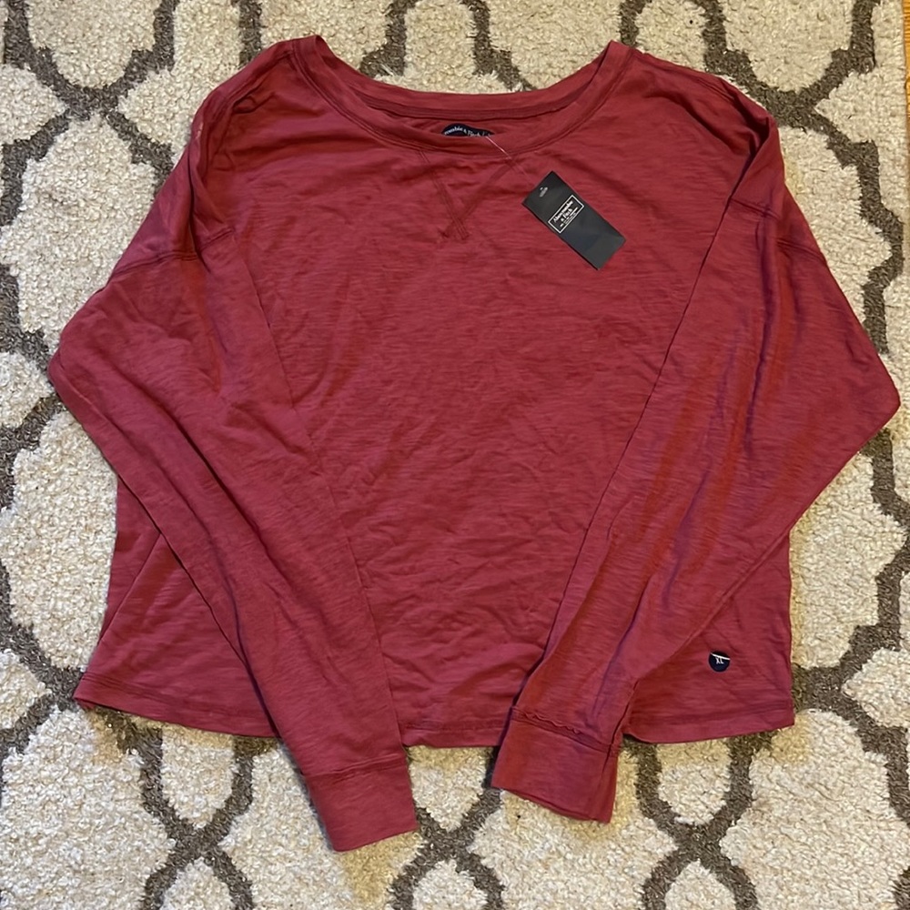 Abercrombie & Fitch, relaxed fit shirt.